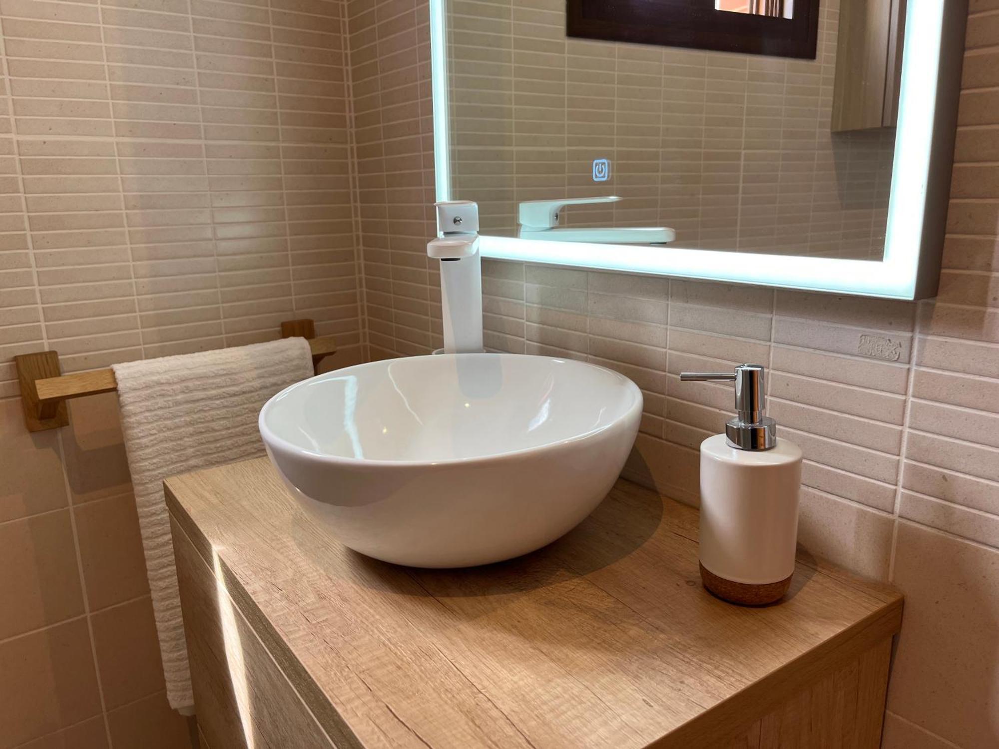 דוס הרמנאס Duplex Con Terraza Privada Y Parking A 15 Minutos De Sevilla מראה חיצוני תמונה